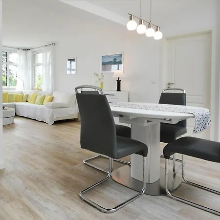 Apartman Martha 1 *